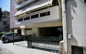 Πολυκατοικίες: Τι ισχύει για τους χώρους στάθμευσης στις πιλοτές – enikonomia.gr
