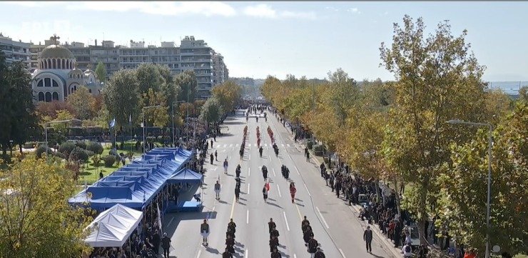 Μεγαλειώδης η στραιτωτική παρέλαση στη Θεσσαλονίκη