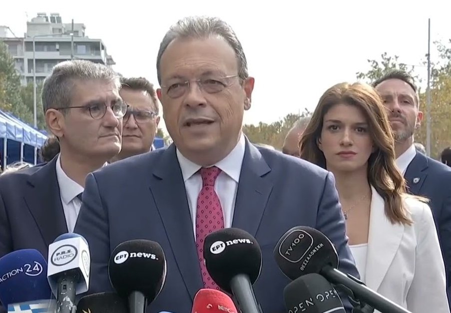 Φάμελλος: Τιμούμε σήμερα όλους και όλες που αγωνίστηκαν – Στα περήφανα βουνά της Ελλάδας απέκτησε νόημα η λέξη «πατριωτισμός»