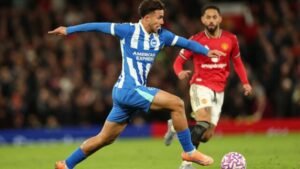 Μπράιτον: Το σχόλιο του Χιούρτσελερ για τον Κωστούλα και την αλλαγή στο ημίχρονο – “Πρέπει να προσαρμοστεί στην ένταση”