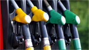 Εταιρείες εμπορίας πετρελαιοειδών: Αυξημένες πωλήσεις, μειωμένη κερδοφορία – Ποιες είναι οι προκλήσεις