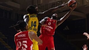 Euroleague: Ούτε η Μακάμπι σταμάτησε το… τρένο του Ερυθρού Αστέρα, σπουδαία νίκη για την Αρμάνι Μιλάνο (Βίντεο)