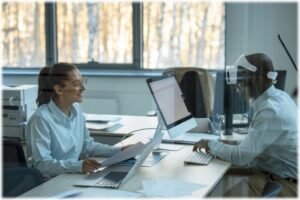 Δημογραφικό και αγορά εργασίας-Το 2100 η Ελλάδα θα έχει μείον 3,7 εκατομμύρια κατοίκους