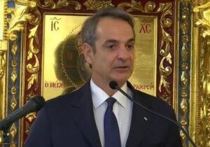 Μητσοτάκης στο μνημόσυνο του Κληρίδη: «Υποκλίνομαι με συγκίνηση στην πολιτική του παρακαταθήκη – Διαμόρφωσε