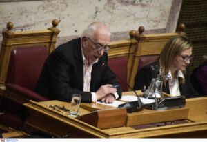 Κακλαμάνης: Την επόμενη εβδομάδα θα τεθεί σε ισχύ ο «κόφτης» για τις ομιλίες στη Βουλή