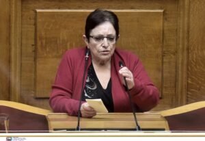 Αλέκα Παπαρήγα: Η έκπληξη στα γραφεία του ΚΚΕ στον Περισσό για τα γενέθλιά της – ΦΩΤΟ