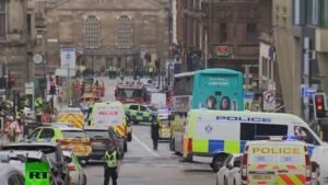 Βρετανία: Νέο ιστορικό ρεκόρ στις τιμές κατοικιών εν μέσω προϋπολογισμού και φορο-πιέσεων