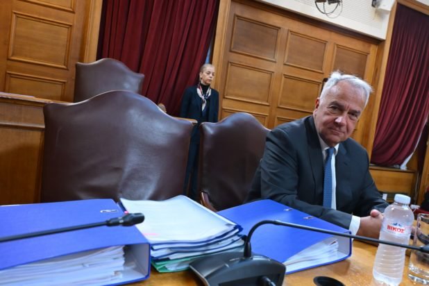 Εξεταστική για ΟΠΕΚΕΠΕ – Βορίδης για Βάρρα: Παρέλκει η συζήτηση για την παραίτησή του – Ανήρτησα τη δική του