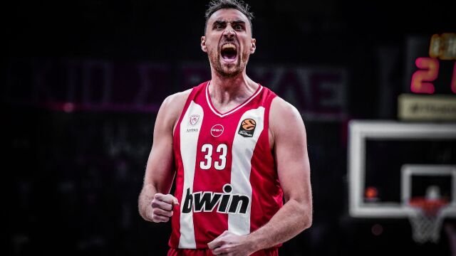 Euroleague: Καμία αλλαγή στην κορυφή, παρέμεινε τέταρτος ο Ολυμπιακός – Αποτελέσματα, βαθμολογία, πρόγραμμα “διαβολοβδομάδας” (Βίντεο)