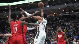 Μιλγουόκι Μπακς – Χιούστον Ρόκετς 115-122, NBA: Ο Ντουράντ έκρινε στο φινάλε την μάχη Αντετοκούνμπο – Σενγκούν (Βίντεο)