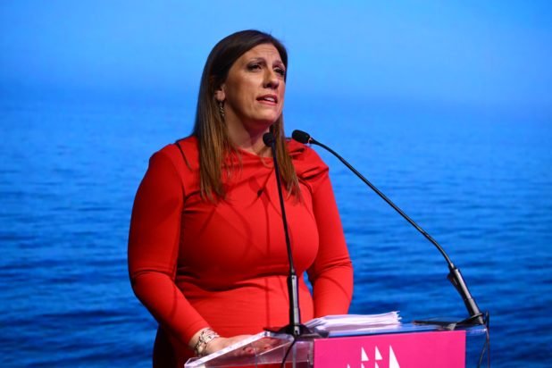 Ζωή Κωνσταντοπούλου: Παρουσίασε το πρόγραμμα της Πλεύσης Ελευθερίας – «Ο άνθρωπος μπροστά» – ΒΙΝΤΕΟ