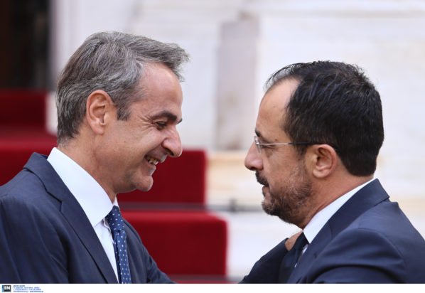 Συνάντηση Μητσοτάκη – Χριστοδουλίδη στο πλαίσιο της 3ης Διακυβερνητικής Συνόδου Ελλάδας – Κύπρου – Τα θέματα