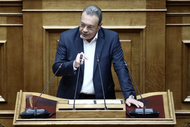 Φάμελλος: Ο κ. Μητσοτάκης κάνει ζημιά στην τσέπη των πολιτών