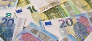 Φορολογικές δηλώσεις: Πώς μπορείτε να ελαφρύνετε το εκκαθαριστικό σας και να πληρώσετε λιγότερους φόρους το