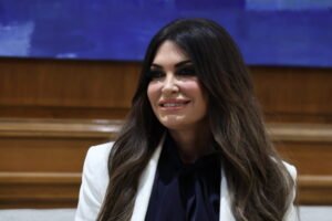 Κίμπερλι Γκιλφόιλ: «Πολύ σημαντικό που τόσοι πολλοί επιθυμούν να έρθουν αμερικανικές υποδομές στην Ελλάδα» –