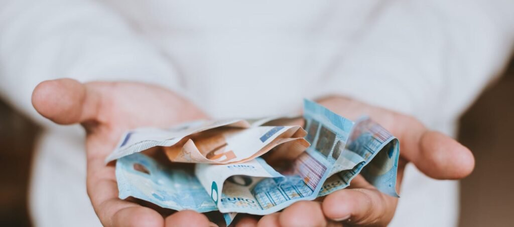 Νέο voucher ύψους έως και 800 ευρώ: Αρχίζει σήμερα η υποβολή αιτήσεων – Ποιους αφορά – enikonomia.gr