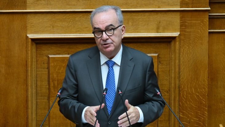 Νίκος Παπαθανάσης για την αναβάθμιση από τη Fitch: Η αξιοπιστία της αναπτυξιακής οικονομικής πολιτικής