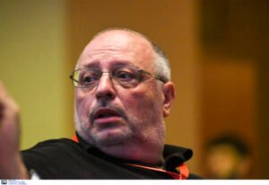 Μετά τον Λαφαζάνη και ο Κώστας Ήσυχος διαψεύδει τα περί συνάντησης με τον Μεντβέντεφ – «Ήμουν στη Βραζιλία