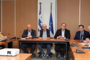 Σύσκεψη με Χατζηδάκη-Τσιάρα στον ΟΠΕΚΕΠΕ για την πληρωμή των αγροτικών επιδοτήσεων – Tι δήλωσαν για τις