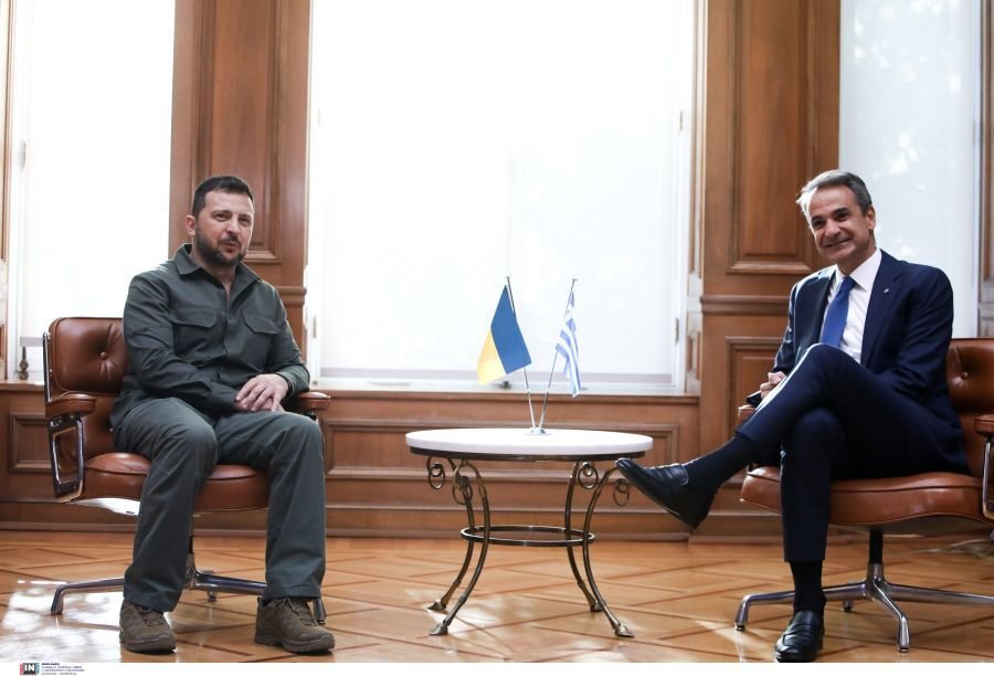 Στις 13.45 η συνάντηση Μητσοτάκη – Ζελένσκι στο Μαξίμου – Θα ακολουθήσει συνέντευξη Τύπου