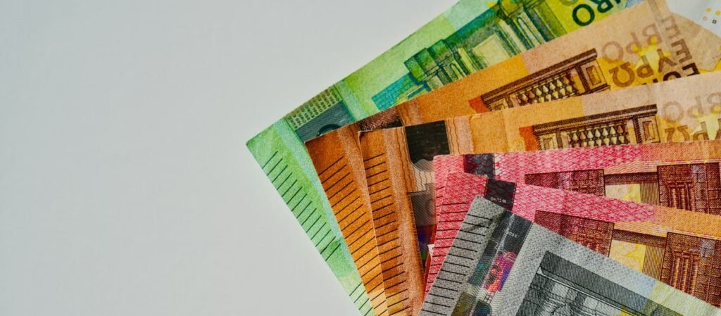 Συντάξεις: Crash test μεταξύ Ελλάδας και 15 χωρών της ΕΕ για τα όρια ηλικίας και τις αποδοχές – enikonomia.gr