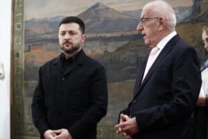 Κακλαμάνης σε Ζελένσκι: Αν η διεθνής κοινότητα είχε αντιδράσει όπως θα έπρεπε στην εισβολή του τουρκικού