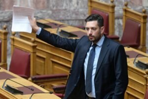 Κυρανάκης στη Βουλή: «Με αυτόματο σύστημα τηλεδιοίκησης δεν μπορεί μια γραμμή να καταληφθεί από άλλο τρένο»