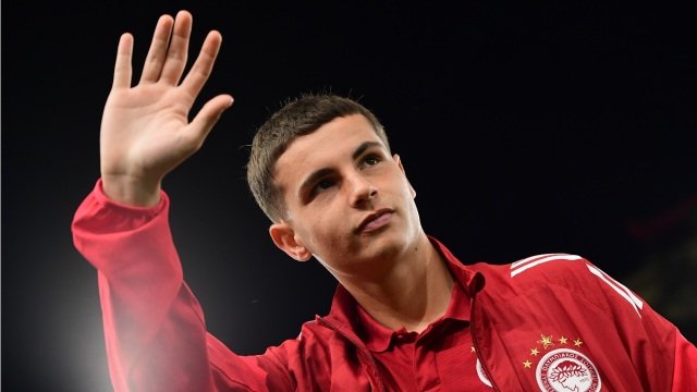 Ολυμπιακός: Ο Χρήστος Μουζακίτης αρέσει στην Άρσεναλ και στις Μάντσεστερ Γιουνάιτεντ, Μπράιτον