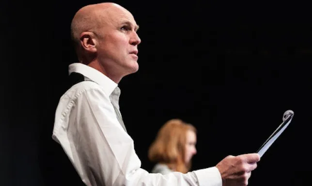 Ο Βρετανός πειραματιστής Tim Crouch έρχεται στην Αθήνα