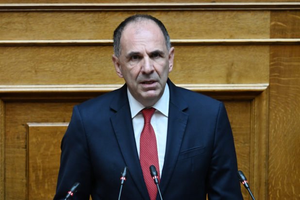 Γεραπετρίτης προς Βελόπουλο: Διαπνέεστε από πολιτικό μηδενισμό