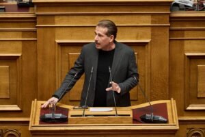 Παραιτήθηκε από βουλευτής ο Διαμαντής Καραναστάσης – «Όπως με έβαλα στη Βουλή, έτσι και με βγάζω – Επιστρέφω