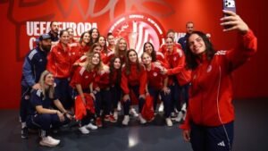 Ολυμπιακός: Η ξενάγηση της γυναικείας ομάδας στο νέο Μουσείο! – “Υπερηφάνεια να βλέπεις την θρυλική ιστορία” (Eικόνες & βίντεο)