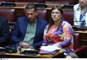 Κωνσταντοπούλου για παραίτηση Καραναστάση: «Φεύγει από τη Βουλή νικητής, γιατί δεν τον σκέπασε ο βούρκος»