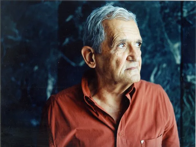 Ο ποιητής Τίτος Πατρίκιος, επίτιμο μέλος της Ακαδημίας Αθηνών