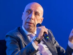 Μπρατάκος: Η δημοσιονομική πρόοδος είναι η βάση, οι μεταρρυθμίσεις είναι το μέλλον