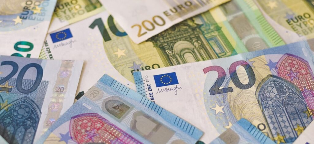 Ελληνικό Δημοσιονομικό Συμβούλιο: Τι λέει για την ανάπτυξη και το πρωτογενές πλεόνασμα – enikonomia.gr