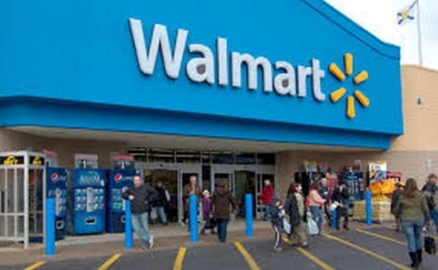 Προειδοποίηση Walmart παρά τα δυνατά της μεγέθη: Η “κρίση αγοραστικής δύναμης” βαθαίνει