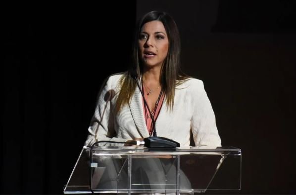 Ζαχαράκη για την 13χρονη στον Πειραιά: «Όταν χάνεται ένα παιδί, τα λόγια περισσεύουν»