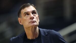 Ολυμπιακός: Η ικανοποίηση του Μπαρτζώκα με τον Λι και η δεδομένη απουσία του ΜακΚίσικ με τον Ερυθρό Αστέρα