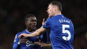 Ευρωπαϊκά πρωταθλήματα: “Χαστούκι” της Έβερτον στη Μάντσεστερ Γιουνάιτεντ, απίθανη η Κόμο, ήττα για τη Σεβίλλη του Αλμέιδα (Βίντεο)