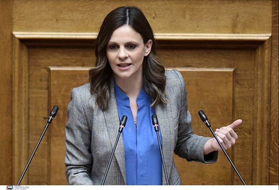 Αχτσιόγλου: Ο Τσίπρας δεν έπρεπε να παραιτηθεί – Δεν ήταν καλή ιδέα να αναλάβω την ηγεσία του ΣΥΡΙΖΑ