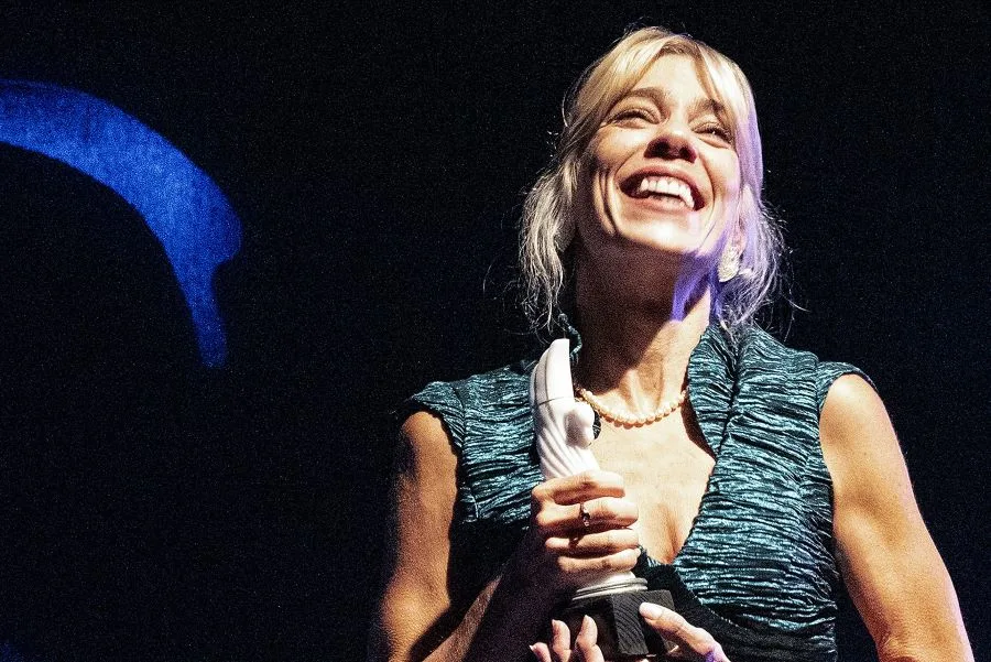 Η “Linda” της Penelope Skinner για 2η χρονιά στο θέατρο Επί Κολωνώ