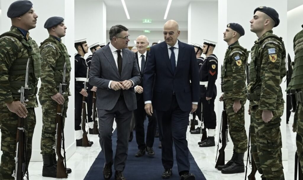 Νίκος Δένδιας: Συνάντηση με τον πρωθυπουργό του Κρατιδίου της Έσσης και τον Αρχιεπίσκοπο Κύπρου