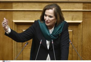 Μπακογιάννη για «Ιθάκη»: «Αν δεν μου κάνετε την ίδια διαφήμιση στο δικό μου βιβλίο, δεν θα σας ξαναμιλήσω