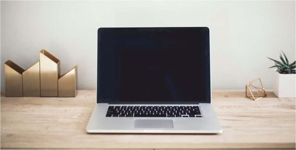 «Ανοιχτοί» λογαριασμοί με την Εφορία και τον e-ΕΦΚΑ: Ποιοι πρέπει να κλείσουν αύριο και τι πρέπει να