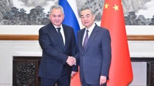 Ρωσία: Συνάντηση Σοϊγκού με τον Κινέζο ΥΠΕΞ Ουάνγκ για ζητήματα ασφαλείας