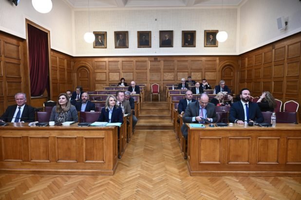 Εξεταστική για ΟΠΕΚΕΠΕ: Νέα κόντρα ΝΔ – αντιπολίτευσης για την πρόταση να ερευνηθούν οι «υπερτυχεροί»