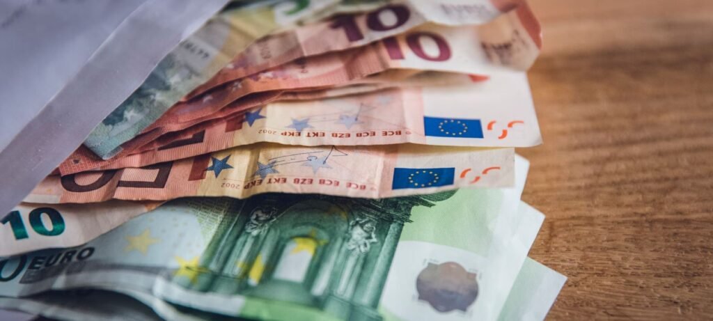 Κρατικό voucher έως 800 ευρώ: Ποιοι και μέχρι πότε μπορούν να κάνουν αίτηση – enikonomia.gr