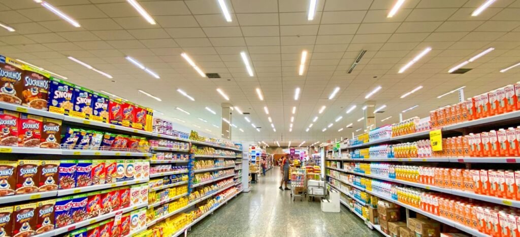 Σούπερ μάρκετ: Στο 1,75% ο πληθωρισμός τον Νοέμβριο, σύμφωνα με το ΙΕΛΚΑ – Σε ποια προϊόντα αυξήθηκαν οι