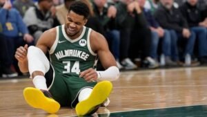 Γιάννης Αντετοκούνμπο: Θλάση στην γάμπα και νέο “σοκ” για τους Μπακς που τον χάνουν για ένα μήνα!